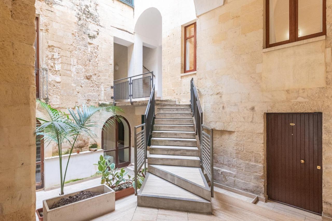 Rubichi 6 - Old Town Apartment Sit Lecce Exteriör bild