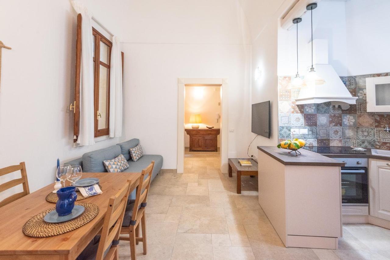 Rubichi 6 - Old Town Apartment Sit Lecce Exteriör bild